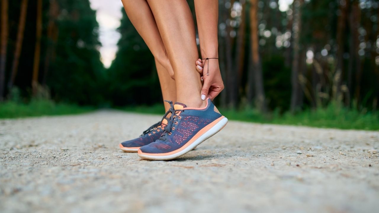 Achilles tendon rupture – symptoms, treatment and recovery